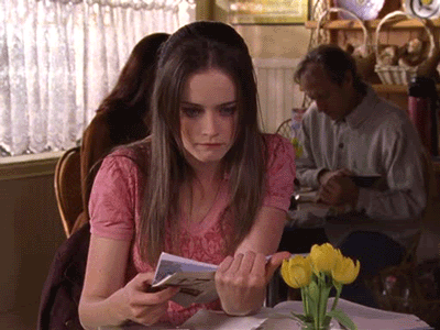 reading book omg Gilmore Girls