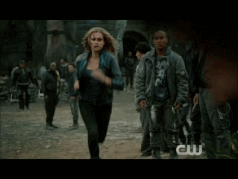 gif bellarke hug 100