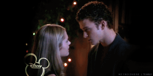 gif model behavior kiss